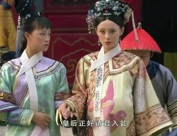 甄嬛怀孕时,白浅怀孕时,孤独般若怀孕时,但都不如她演孕身!