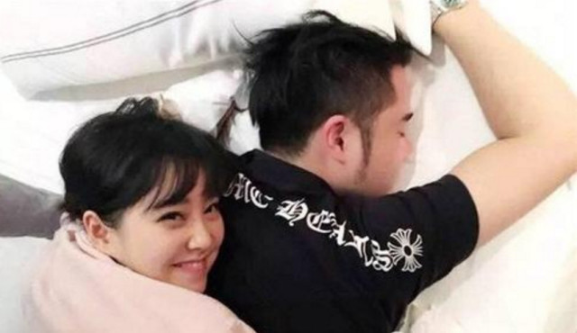 继莉哥15分钟视频后,冯提莫再创纪录13分钟,和