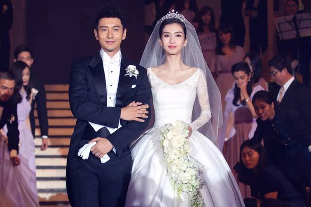 黄晓明baby婚礼花2亿信的话你就太天真