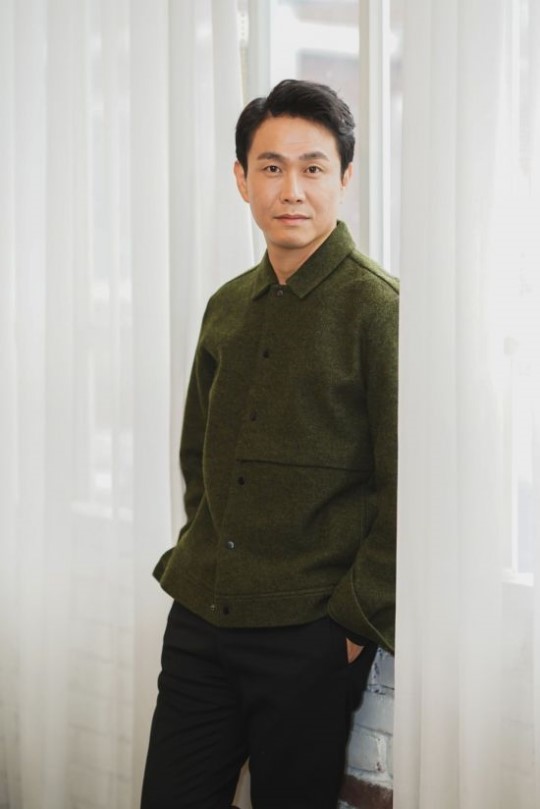 演员吴政世在电影《极限职业》中以魔性的魅力俘获观众.