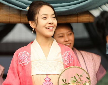 知否:墨兰被害2次流产,哭着回盛家求救,明兰霸