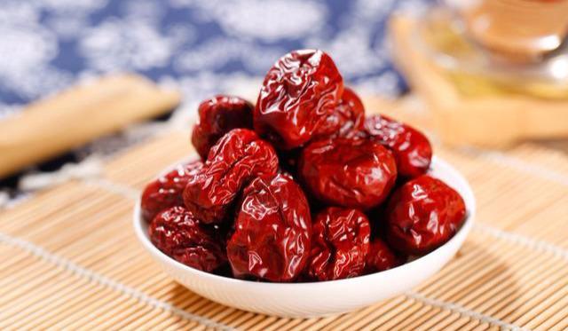 食研所 | 红枣千般好,怎样吃才最健康?有两种人