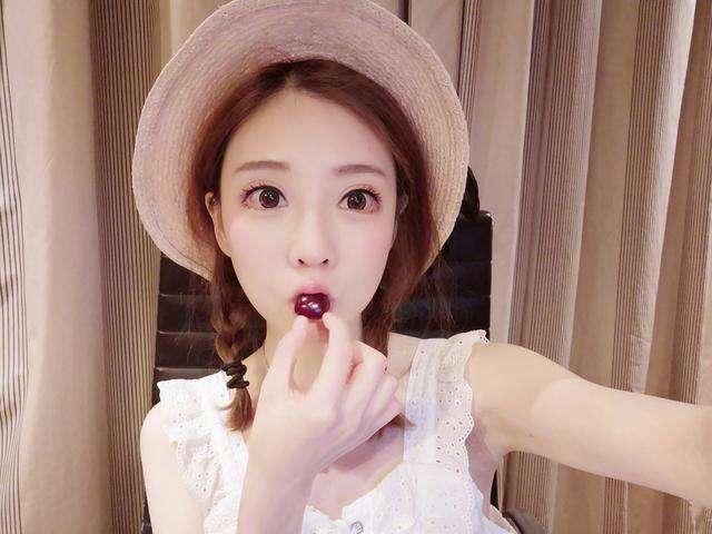 冯提莫继莉哥再陷干爹门,13分49秒酒店激战