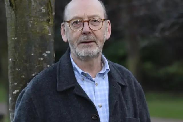 英作家新书揭示:英国华人受种族歧视最重 经历