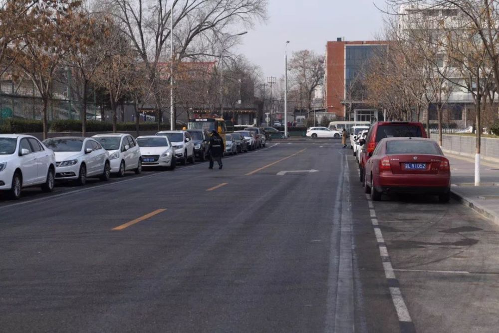 东华门街道7个社区开展停车优惠认证 或采取摇