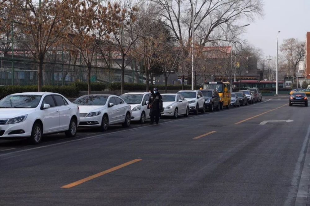 东华门街道7个社区开展停车优惠认证 或采取摇