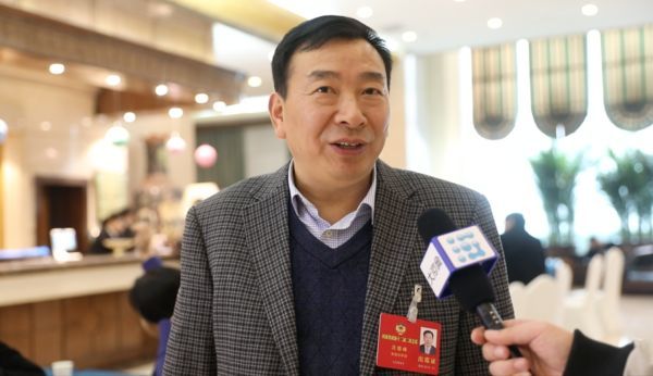 省政协十二届二次会议今天开幕 河南进入两会