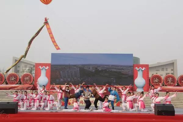 省政协十二届二次会议今天开幕 河南进入两会