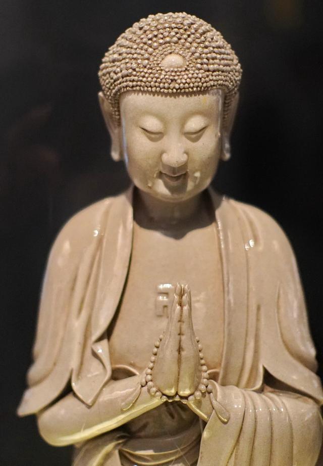 福建博物院最美的一尊明代佛像,让人窒息,竟出自不为人知的漳窑