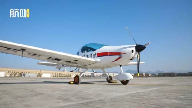 飞行教员 学初级飞机驾照免体检 免理论和飞行考试 都是真的