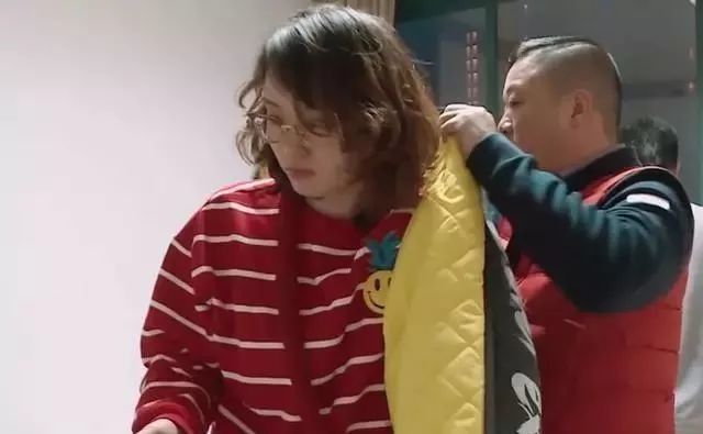 《我家那闺女》:育婴式父爱与放逐式父爱的