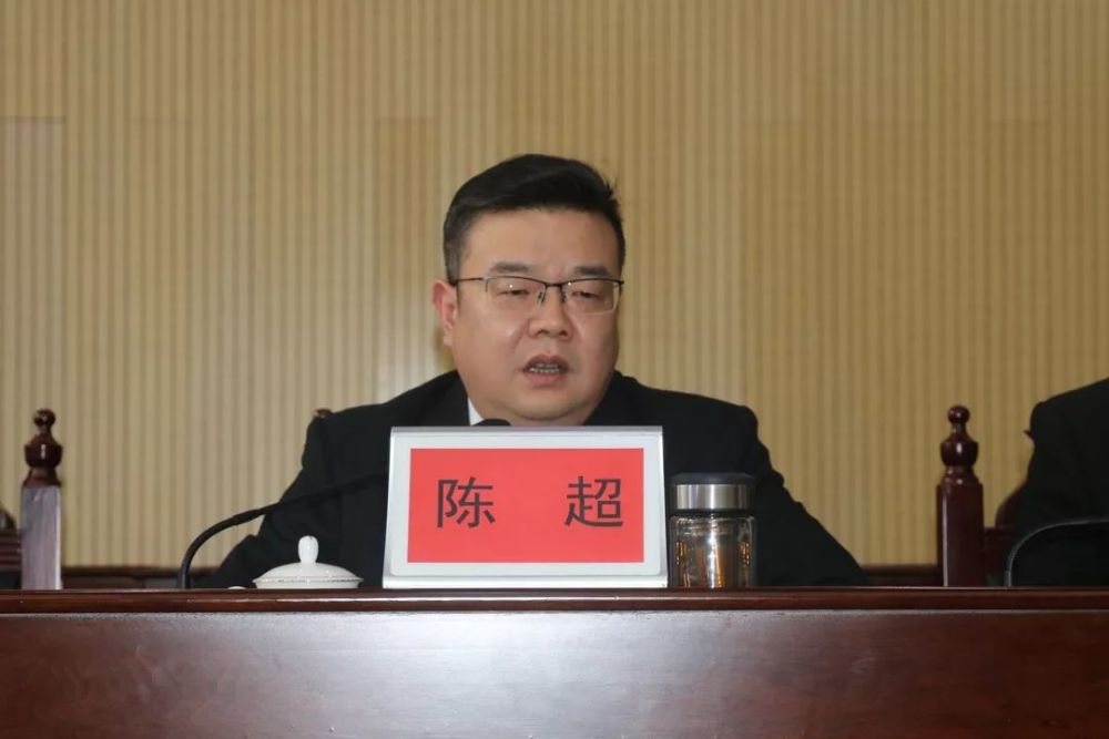 长垣法院召开2018年工作总结汇报会