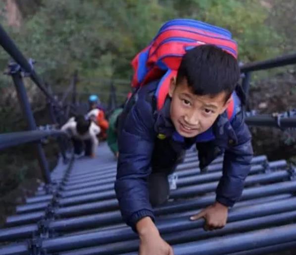 悬崖村获得6亿资助,却只见了一条铁梯子,那其他钱去哪了?