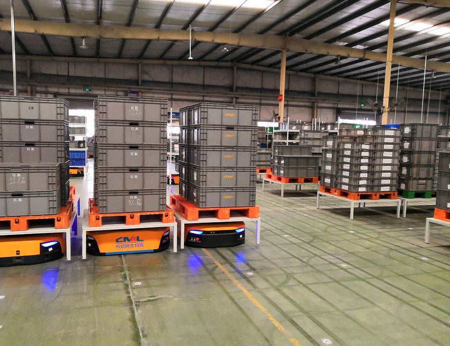 视频分享：国内最大汽车物流无人仓库之一