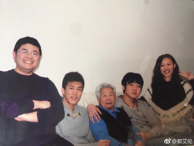 郭艾伦赛后披露姥姥于昨日去世 未能见最后一面