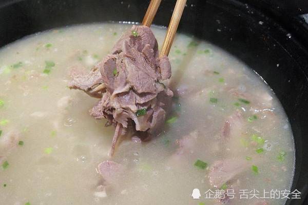 《红楼梦》一道残忍的菜,贾母:贾宝玉未成年不能吃,这是我的药