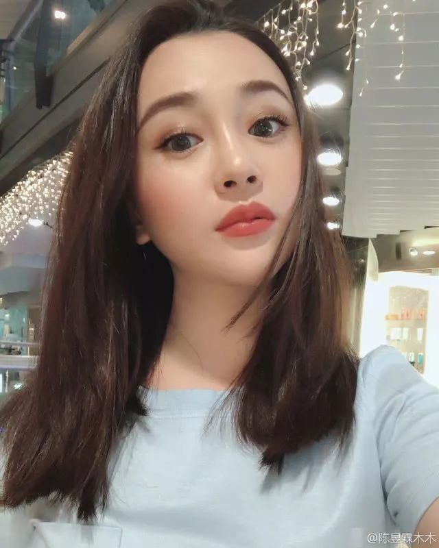 吴秀波经纪人称不再回应以律师声明为准,妻子