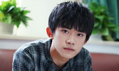 今年播放量最高4首歌,黄子韬上榜1首,第1名0差