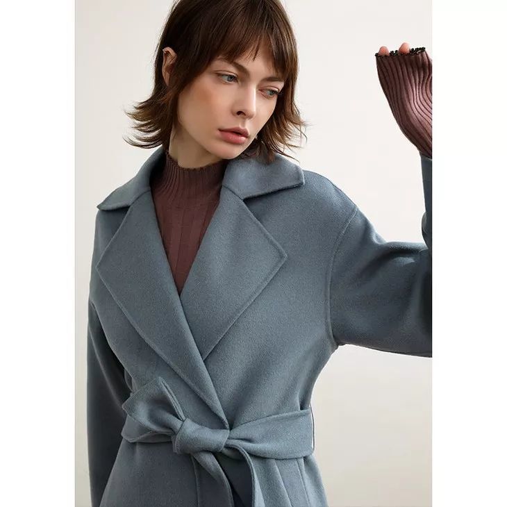 吃胖一点才能拥有可儿的高级感?No!是雾霾蓝