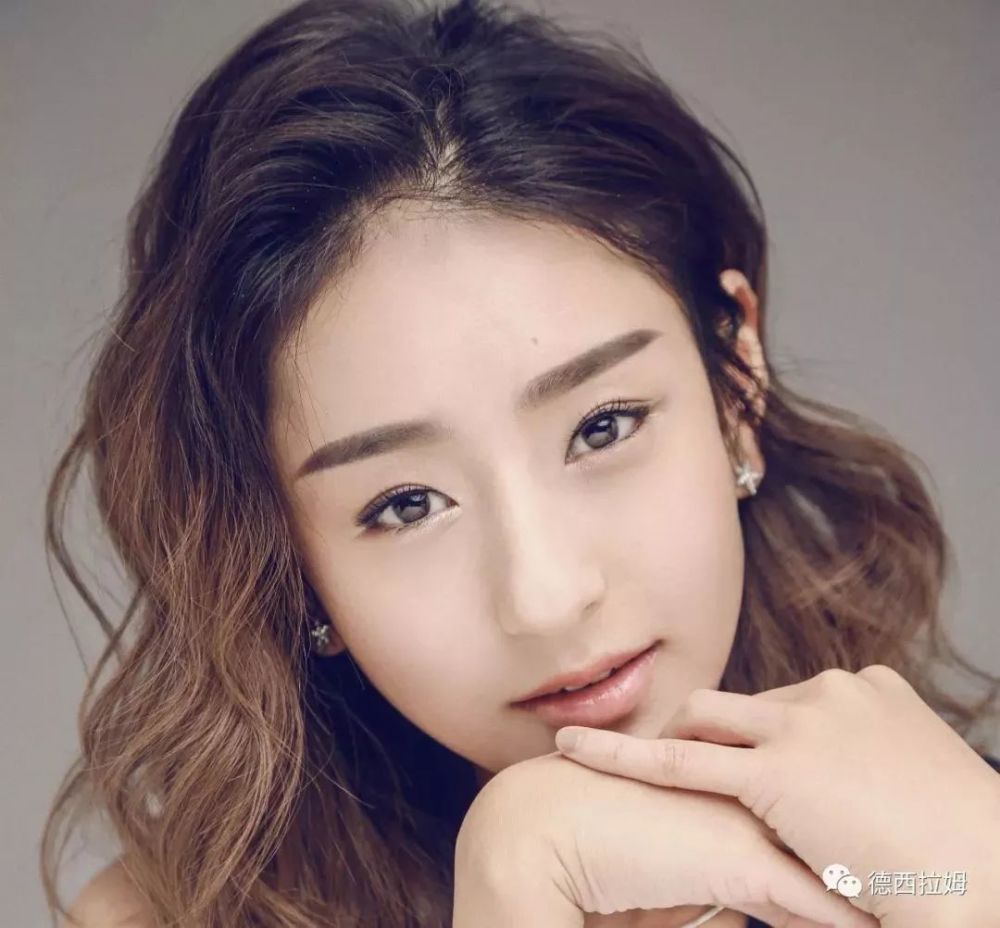 彝族歌王奥杰阿格为德西拉姆全新打造《恋歌2018》发布了!