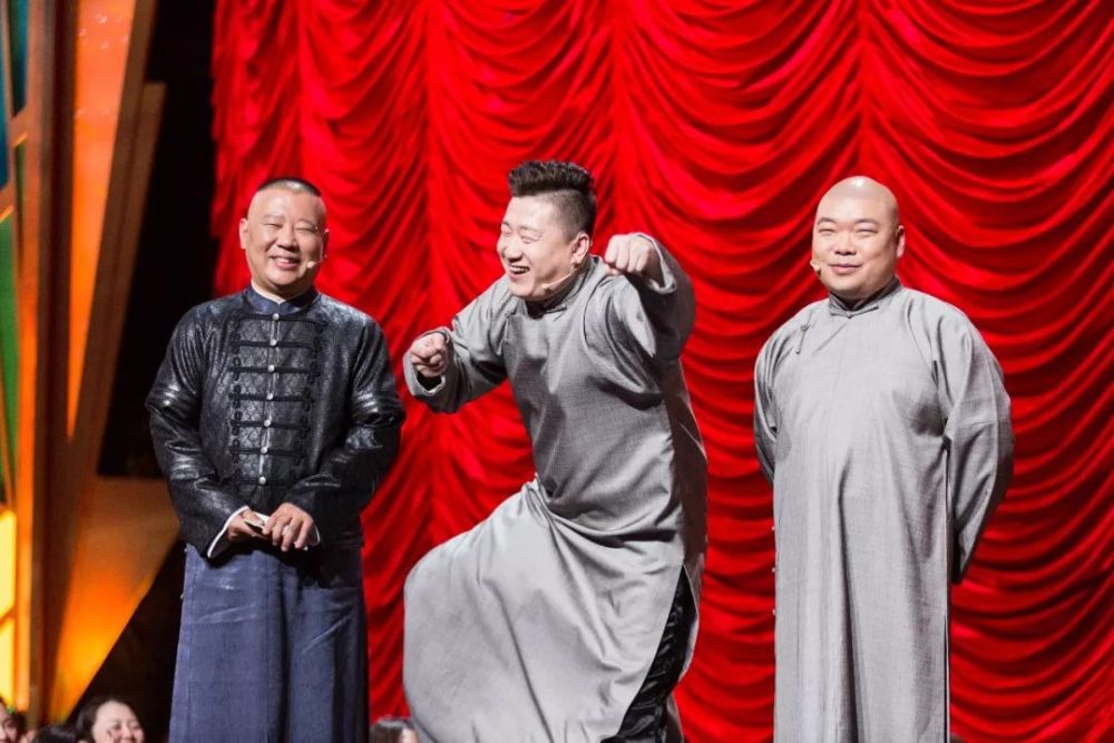 让喜剧为人民的欢乐服务,《欢乐喜剧人》在深