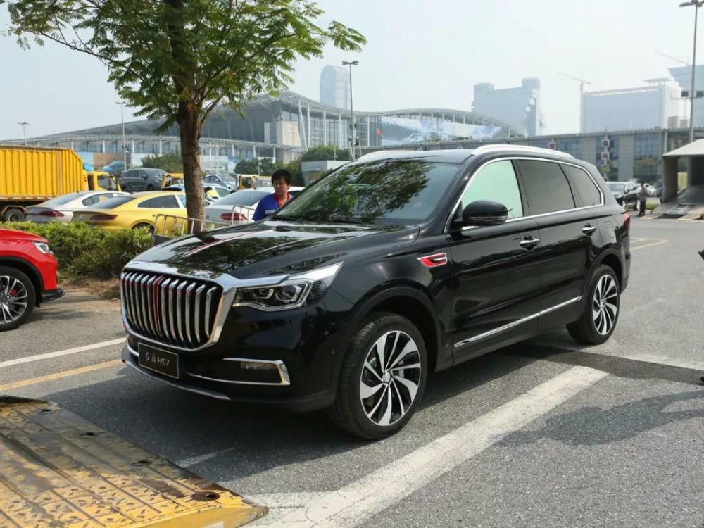 根红苗正的"国车"红旗发布首款suv,对手直指奔驰g级和揽胜