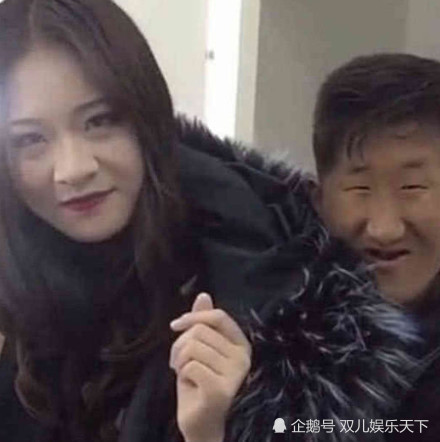 网红"紧凑哥"女友曝光,颜值神似温婉,网友集体炸锅了