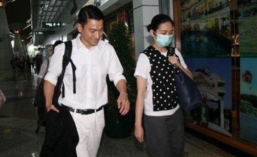 天王的女儿学校不肯收,如今长大的刘向蕙,长相甜美酷似朱丽倩