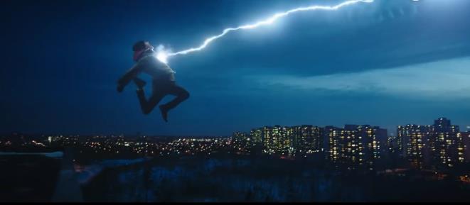 闪电变身 《雷霆沙赞!》公开新预告