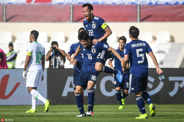 日本靠丑陋战术晋级?20岁鲜肉把沙特主帅打下