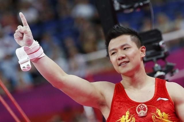 奥运冠军陈一冰就讽国足言论致歉:确实看球少