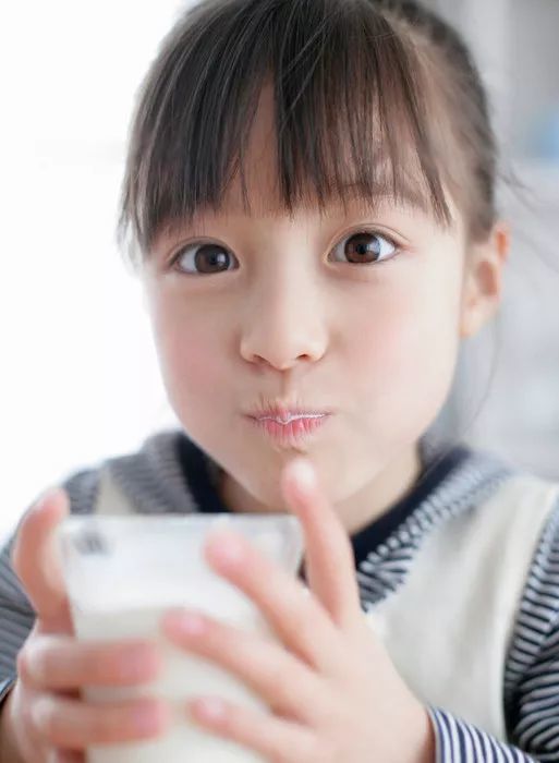 被称"千年难遇美少女"的桥本环奈,小时候原来更美?_腾讯新闻