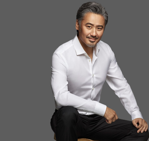 吴秀波年轻时候颜值有多高?看到30年前照片,网