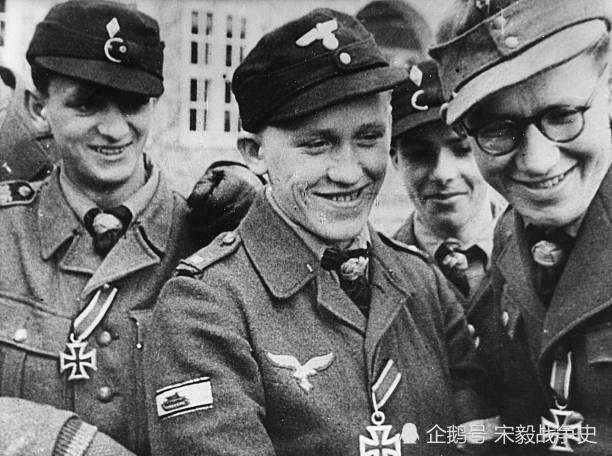 二戰這支德軍被美軍包圍身陷絕境，最後的要求卻是頒發鐵十字勛章 歷史 第5張