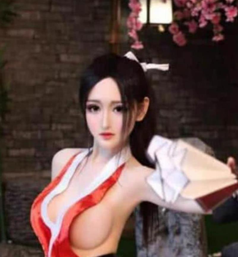 张琪格cos游戏角色不知火,张张都要放大看,摄像师表示忍不住