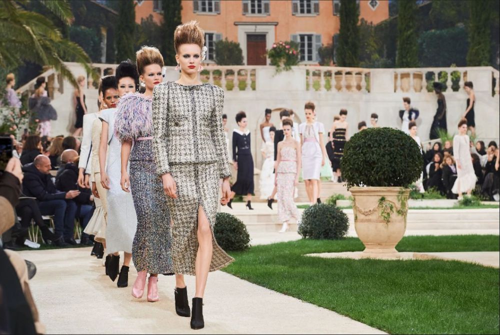 穿高定比基尼结婚 没有老佛爷的香奈儿大秀看