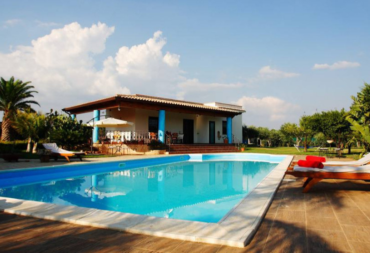 春节旅游去巴厘岛吗?外交部警告:打算去的中国