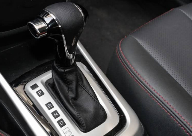 开自动挡车没用过n挡?这几个时候再不用,等到变速箱报废就晚了