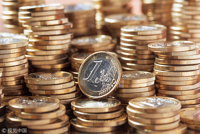 刘姥姥|刘姥姥生生挤进了原本不属于自己的圈子，为何最后还保护红楼梦主子的香火？