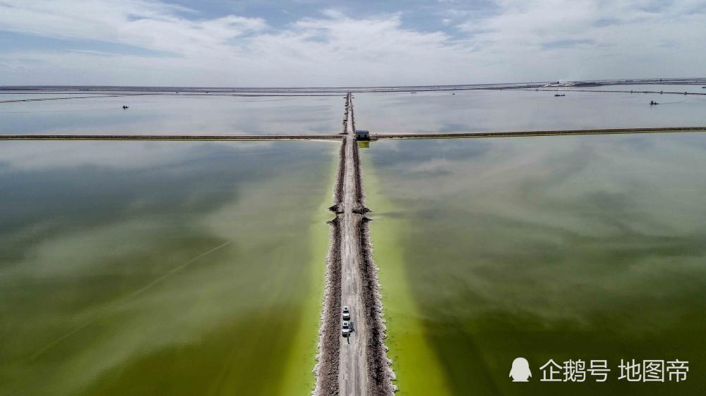 航拍青海萬丈鹽橋,32公里無橋墩無護欄無鋼筋混泥土