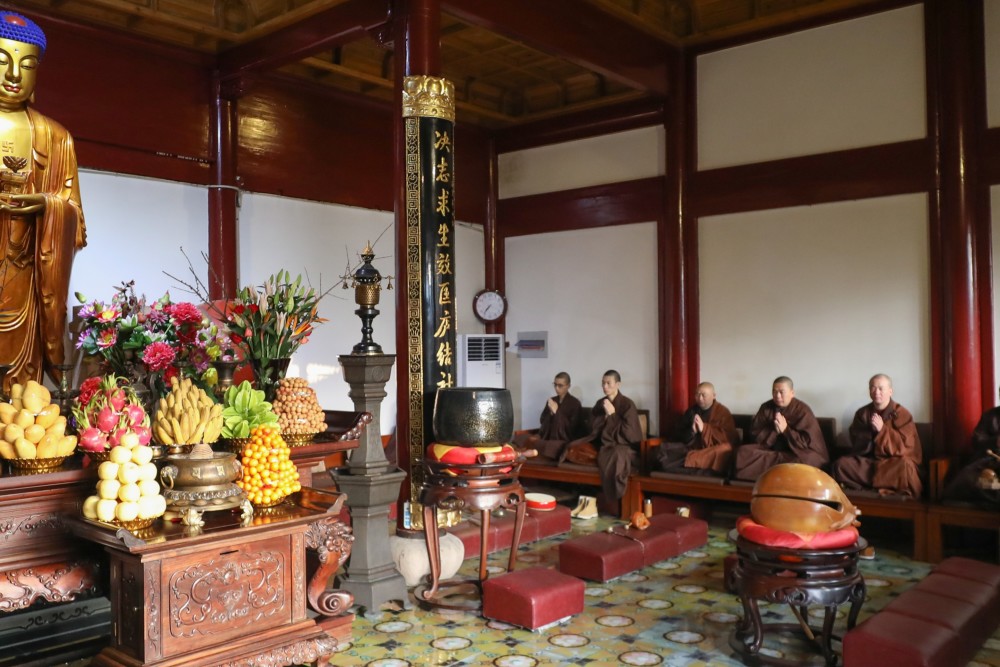 普陀山佛教事业中的专修道场