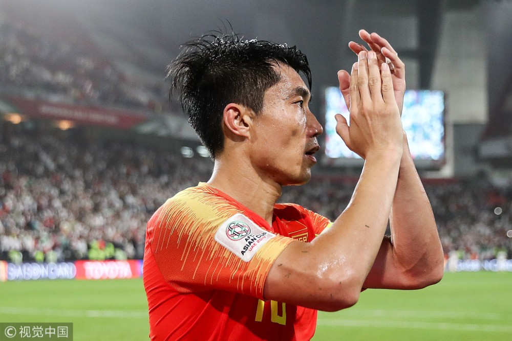 男篮队长致敬郑智:你走的路很坎坷 感谢付出和努力