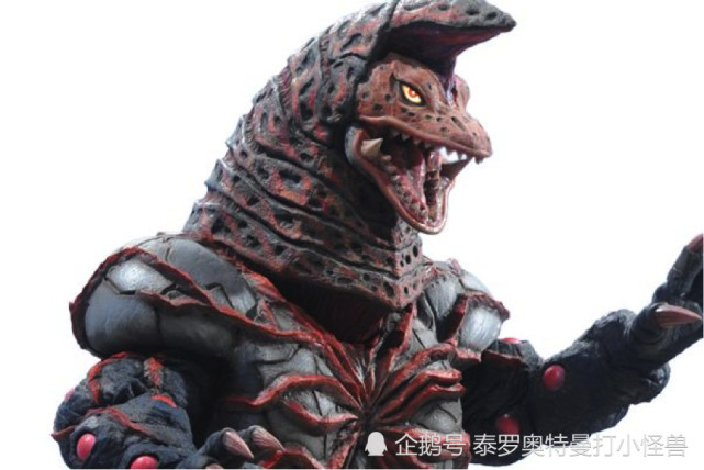 在蒙古草原,迪迦首次变身,虽然对抗两只怪兽都处于碾压状态,但是哥尔