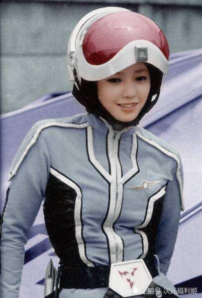 富士秋子,是《初代奥特曼》中的角色,曾经是日本支部科特队唯一女队员