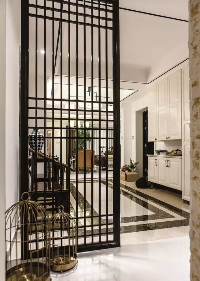 为小户型挑选一些合适的隔断,让空间通透又有私密感