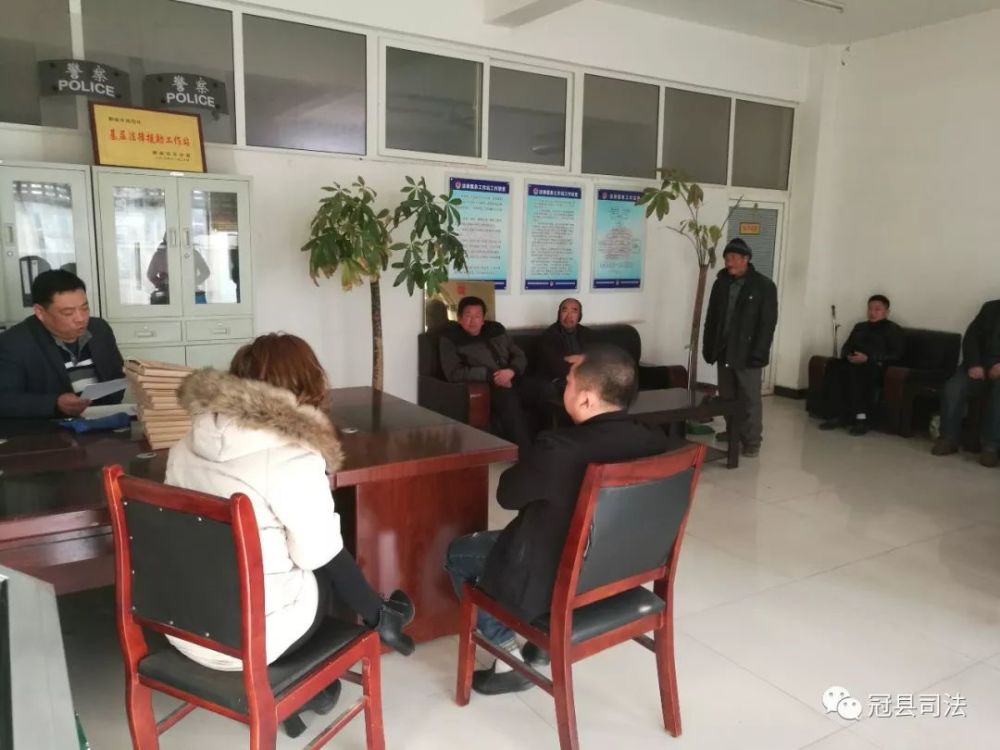 开发区司法所组织社区矫正人员签订春节期间保