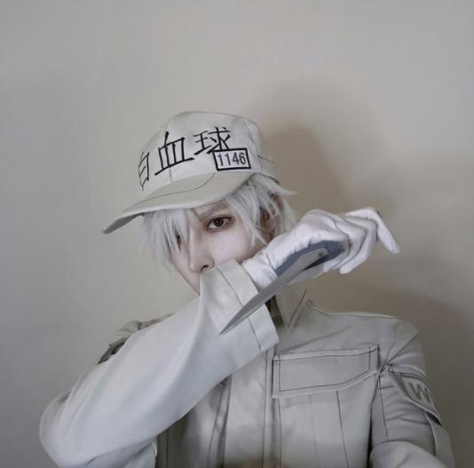 当无疏,熊祁,八犬撞衫后,谁更帅?网友呼:颜值决定成败