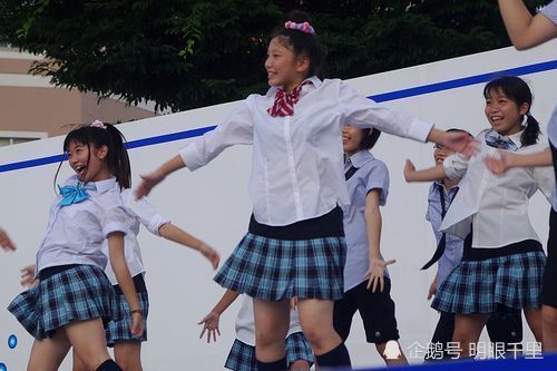 小学生抗议日本初中强制女生穿校服裙子,中野