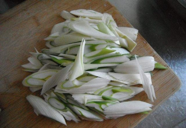 葱爆羊肉,先炒羊肉,还是先炒葱?记住"5不"原则,鲜嫩不膻气