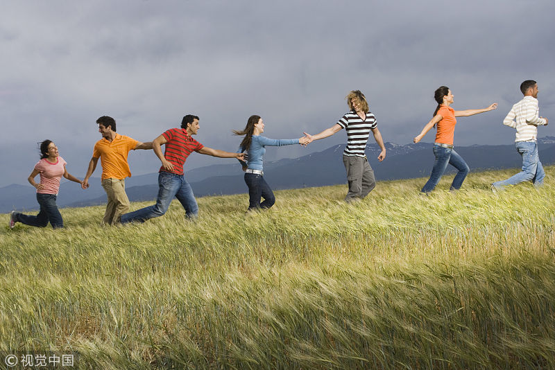 刘姥姥|刘姥姥生生挤进了原本不属于自己的圈子，为何最后还保护红楼梦主子的香火？